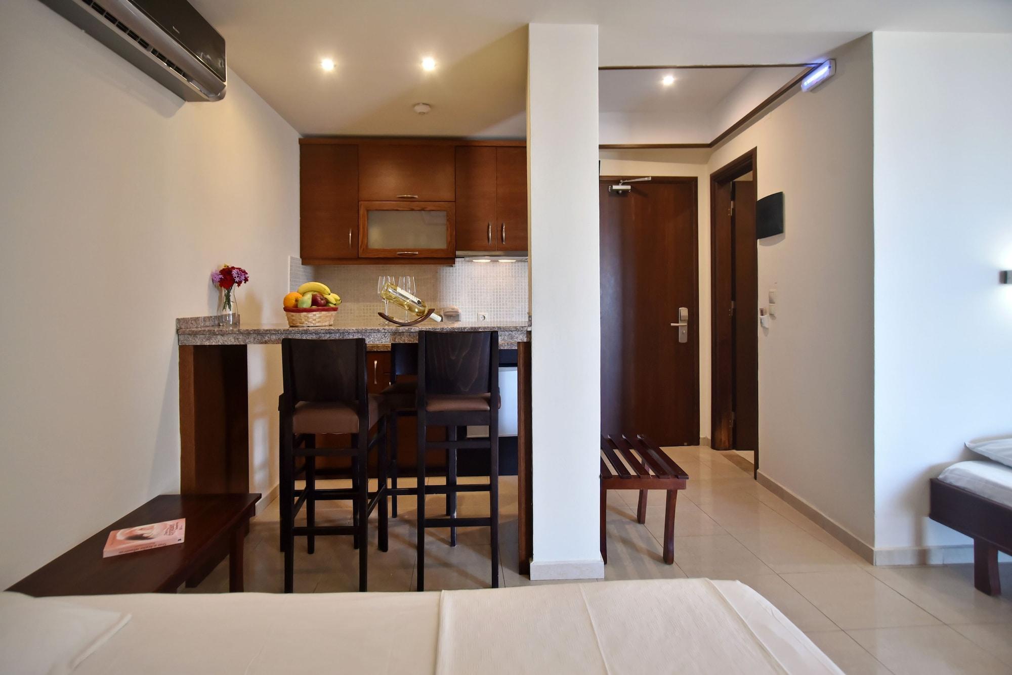 24 Seven Boutique Hotel Malia  Ngoại thất bức ảnh